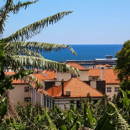 FX Pena Hostel Funchal  Bagian luar foto