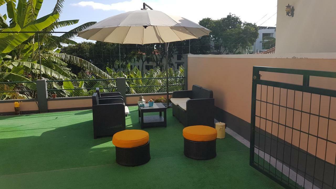 FX Pena Hostel Funchal  Bagian luar foto